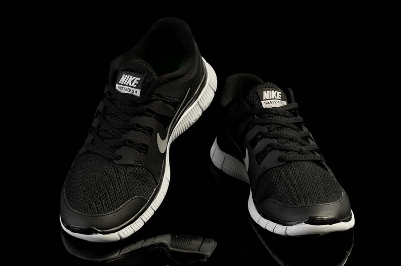 Nike Free Run 5.0 V2 Mens Running Shoes New Breathable Black (2)